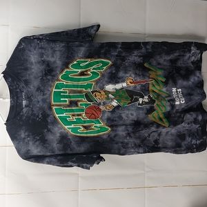 Nba Celtics short sleeve shirt size L men